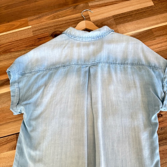 Anthropologie Cloth & Stone Chambray Button-Up Shirt | XL | Soft Casual - Picture 9 of 11